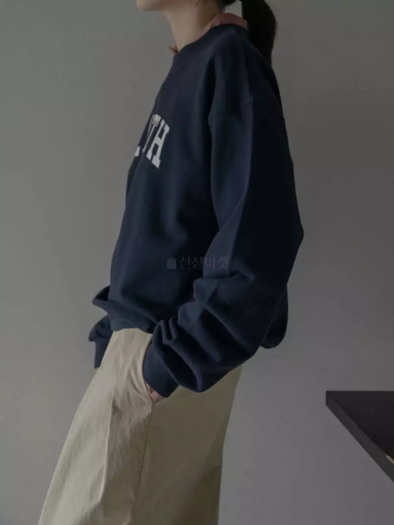Browns - Korean Women Fashion - #momslook - Sain Paul Paitn Sweatshirt - 3