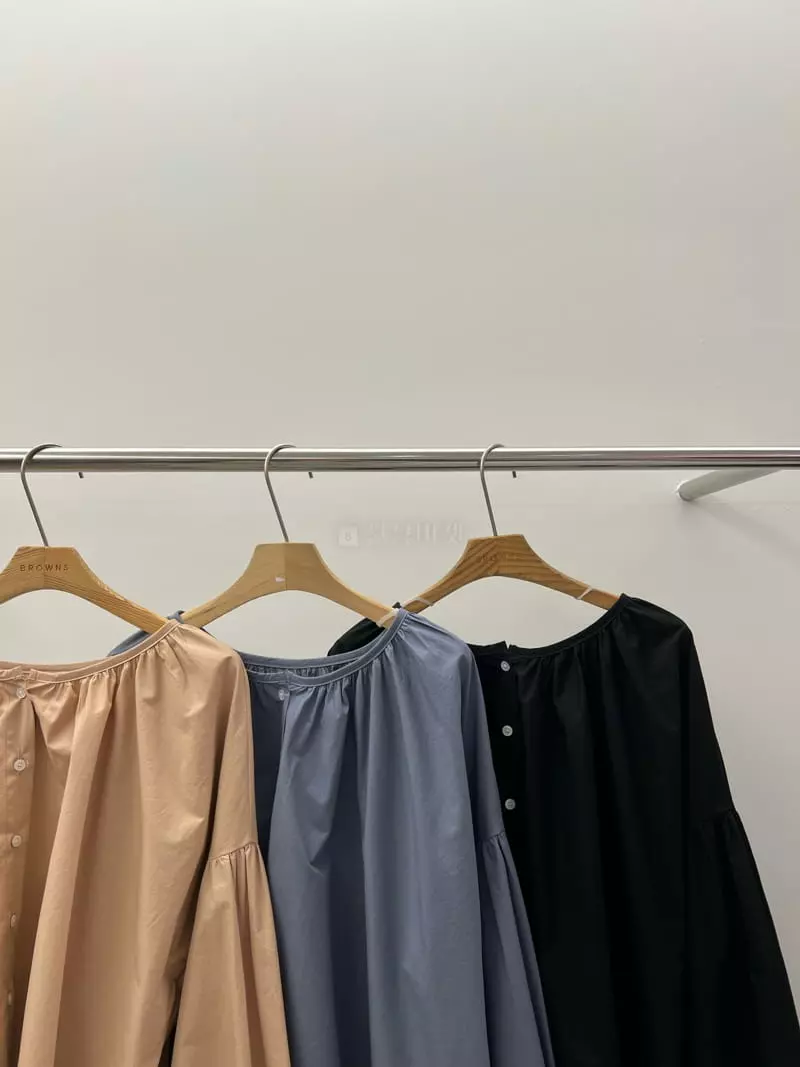 Browns - Korean Women Fashion - #momslook - Petit Shirring Blouse