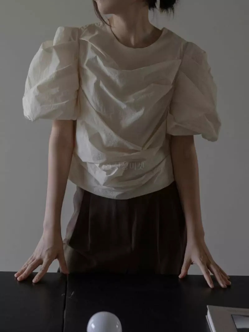 Browns - Korean Women Fashion - #momslook - Balloon Blouse - 2