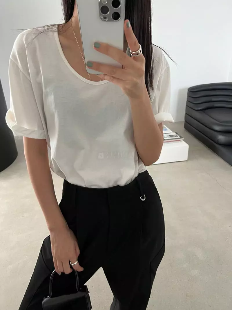 Browns - Korean Women Fashion - #pursuepretty - Lemeru U Neck Tee - 8