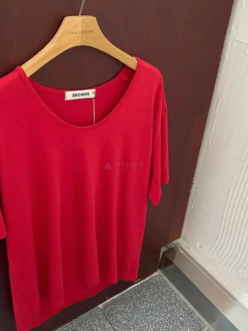 Browns - Korean Women Fashion - #shopsmall - Lemeru U Neck Tee - 11