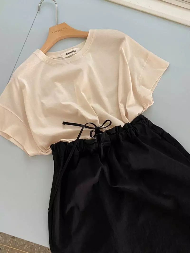 Browns - Korean Women Fashion - #vintageinspired - London Silky Tee - 3