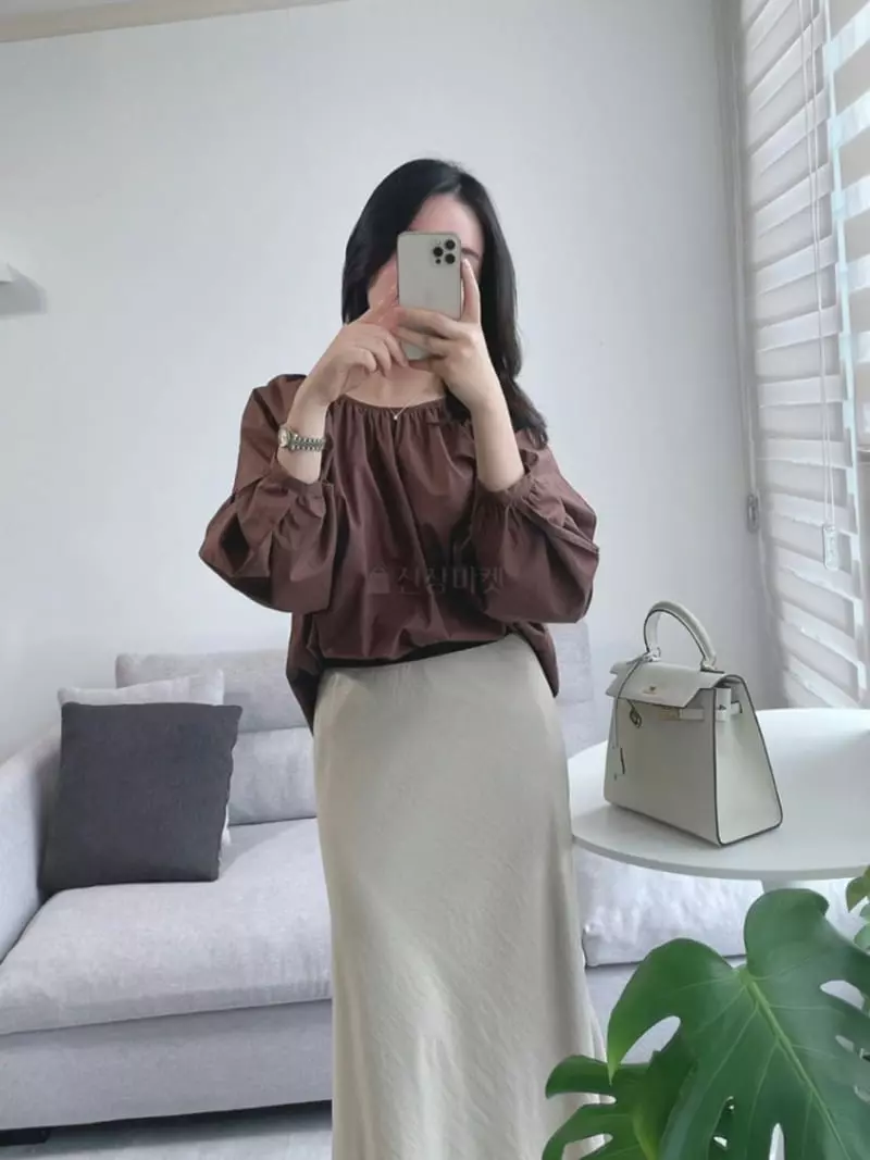 Browns - Korean Women Fashion - #vintageinspired - Fluffy Shirring Blouse - 4
