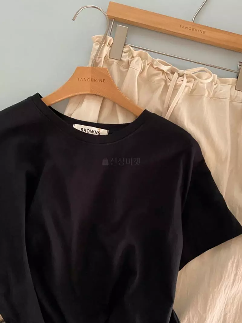 Browns - Korean Women Fashion - #vintageinspired - London Silky Tee - 4