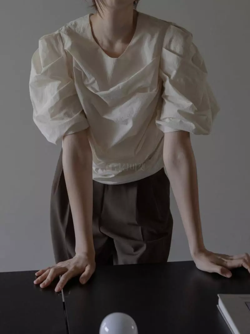 Browns - Korean Women Fashion - #womensfashion - Balloon Blouse