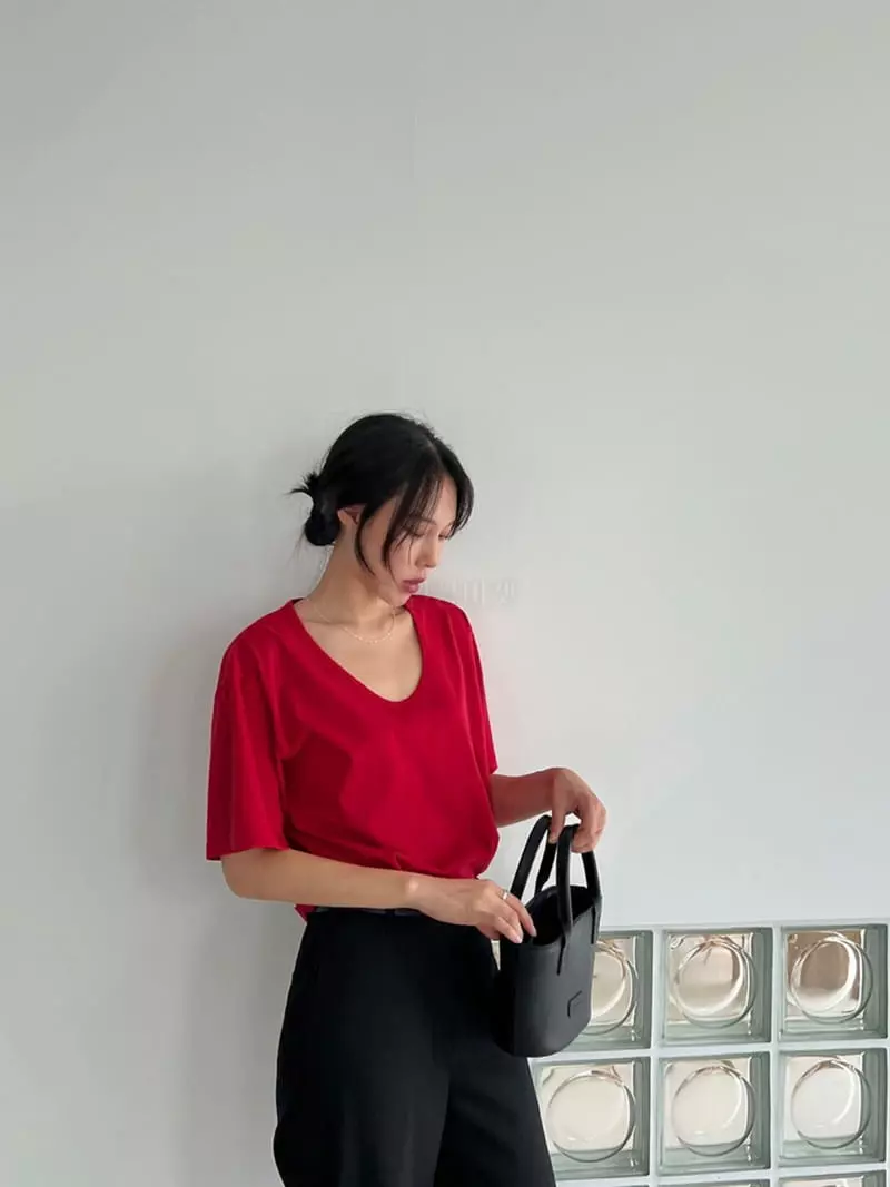 Browns - Korean Women Fashion - #womensfashion - Lemeru U Neck Tee - 5