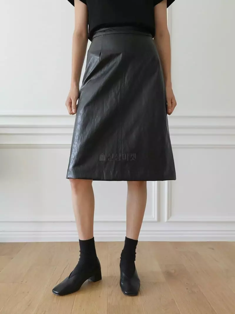 Browns - Korean Women Fashion - #womensfashion - Crack Leather Skirt - 9