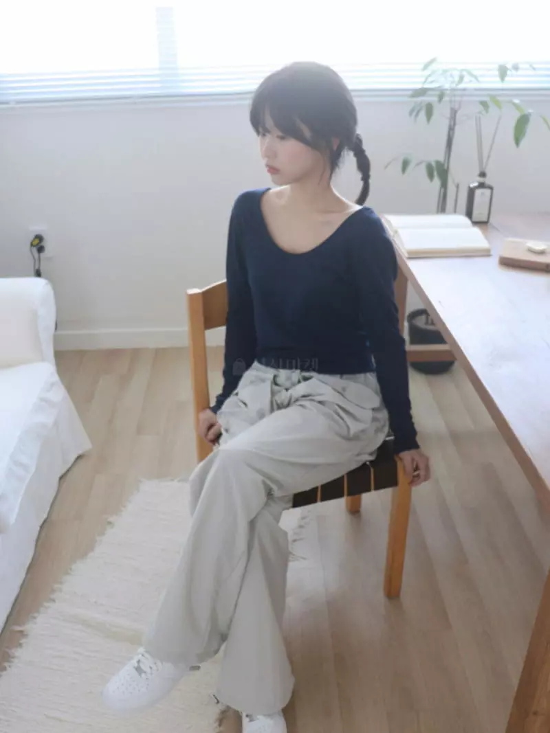 Buckle - Korean Women Fashion - #momslook - U Neck Tee - 10