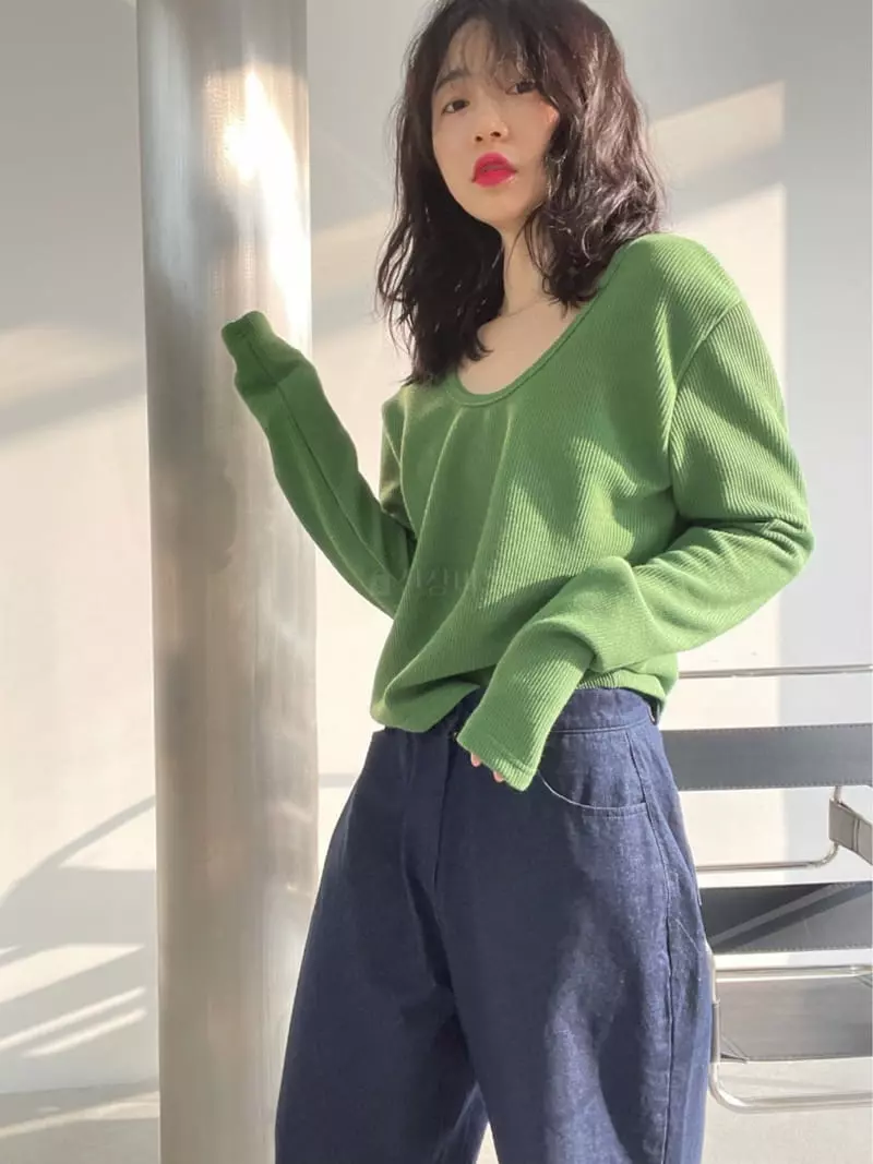 Buckle - Korean Women Fashion - #restrostyle - Vivid Tee - 10