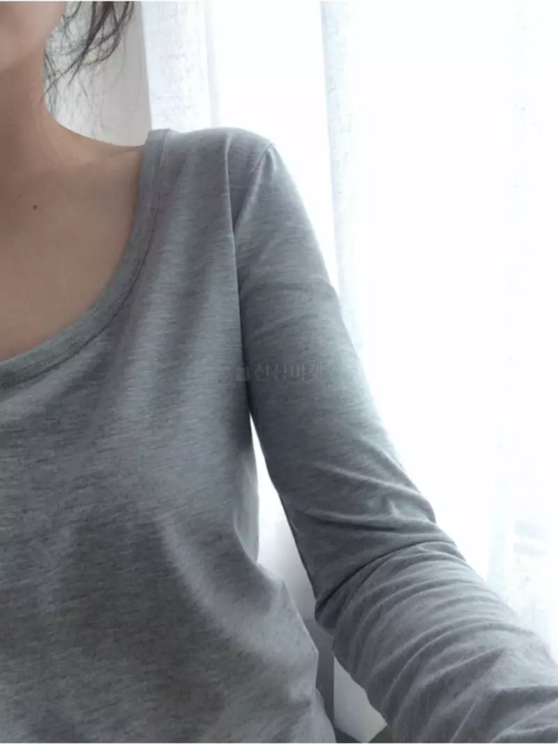 Buckle - Korean Women Fashion - #womensfashion - U Neck Tee - 5