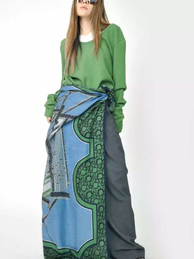 Buckle - Korean Women Fashion - #womensfashion - Vivid Tee - 2