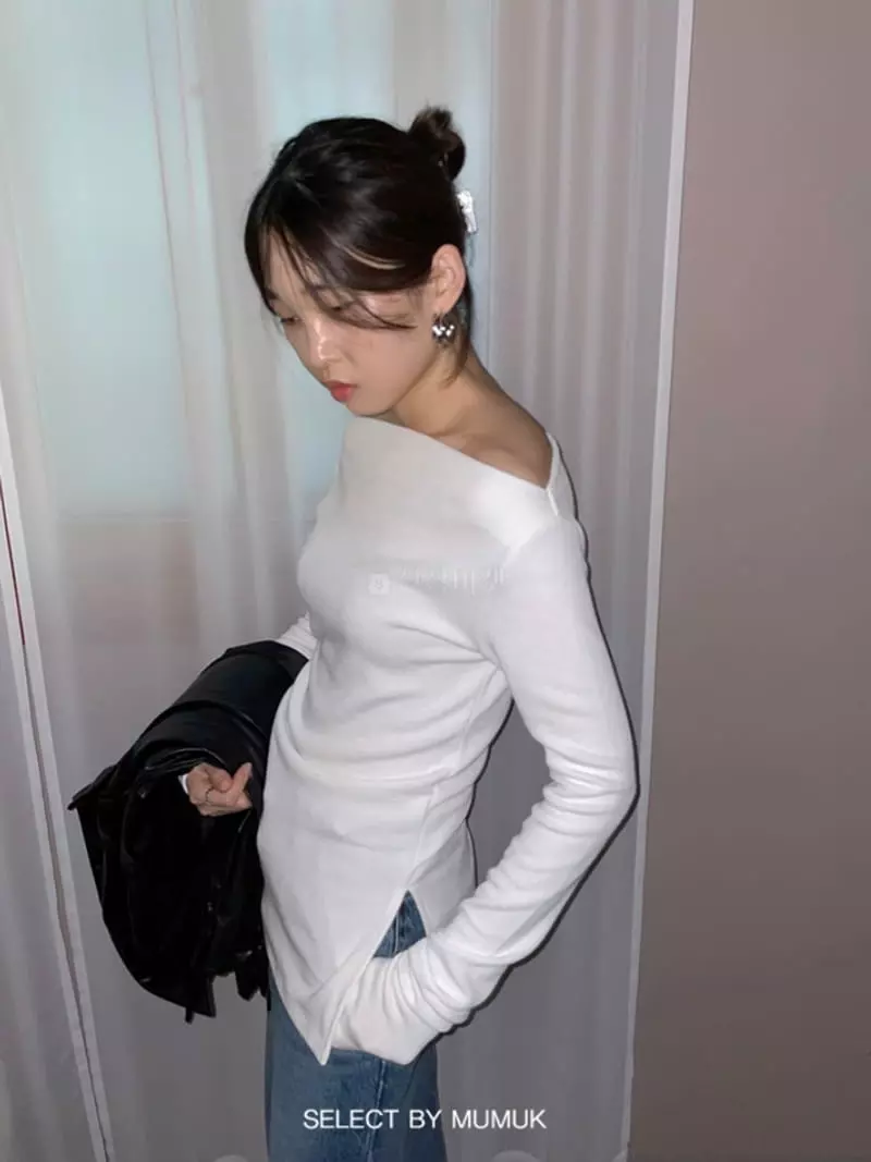 Buckle - Korean Women Fashion - #womensfashion - Soft Tee