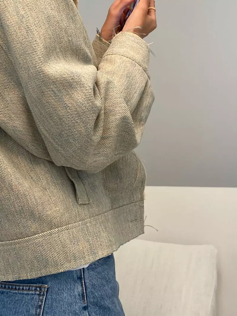 Charlotte - Korean Women Fashion - #momslook - V Neck Shirring Jumper - 2