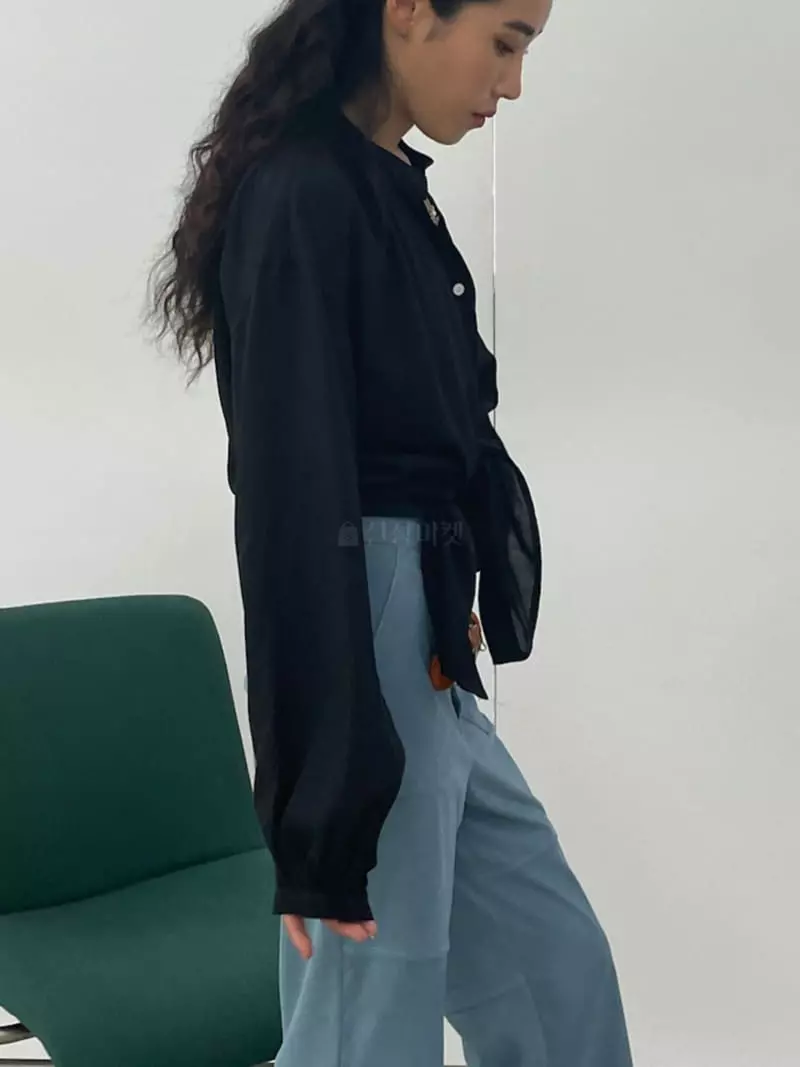 Charlotte - Korean Women Fashion - #momslook - V Neck Shirring Blouse - 7