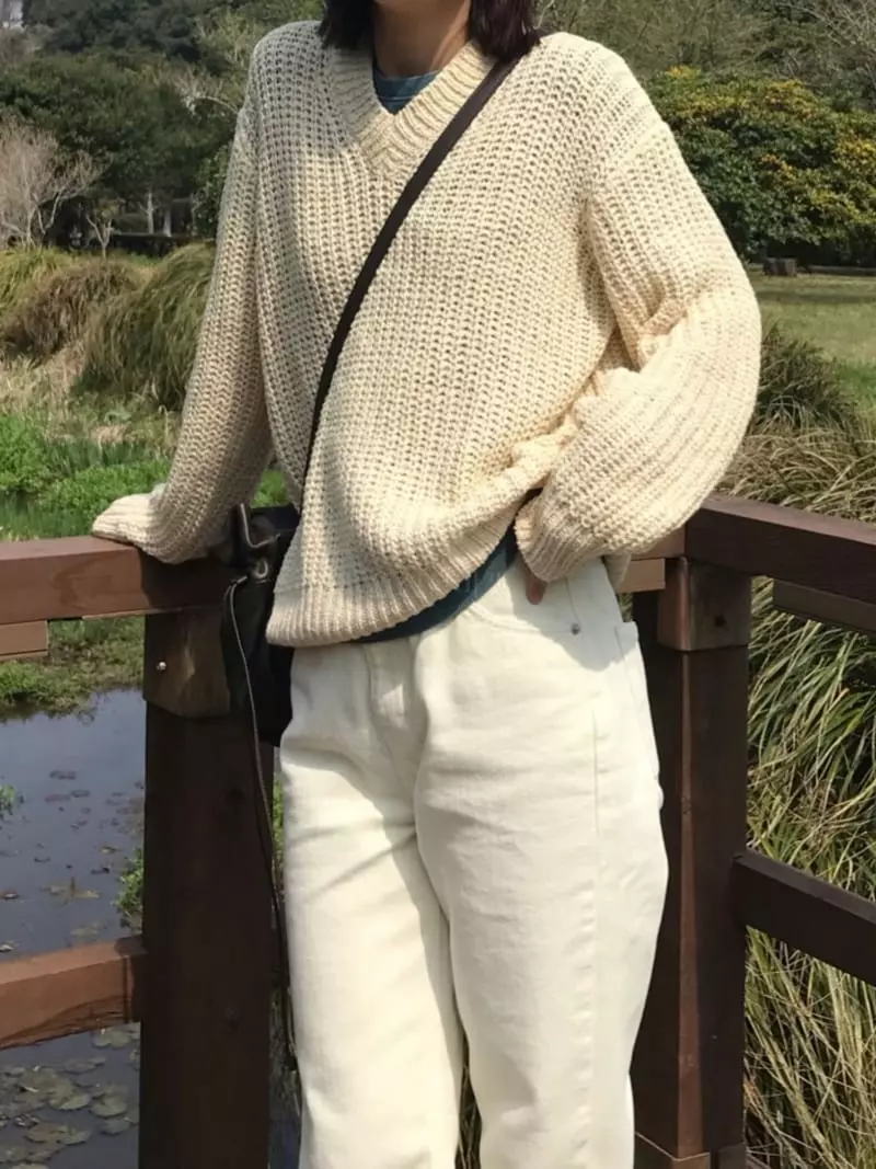 Charlotte - Korean Women Fashion - #momslook - Loose Fit Hazzi Knit Tee - 8