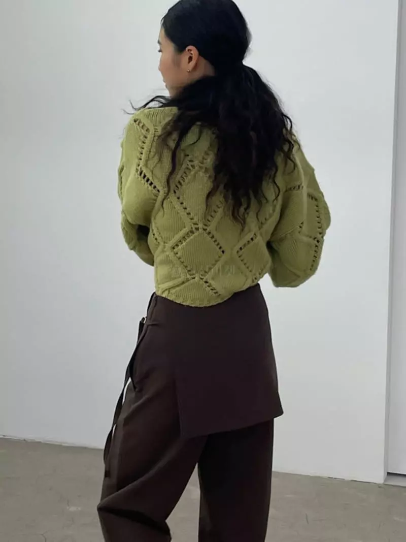 Charlotte - Korean Women Fashion - #momslook - Crop Knit Tee - 3