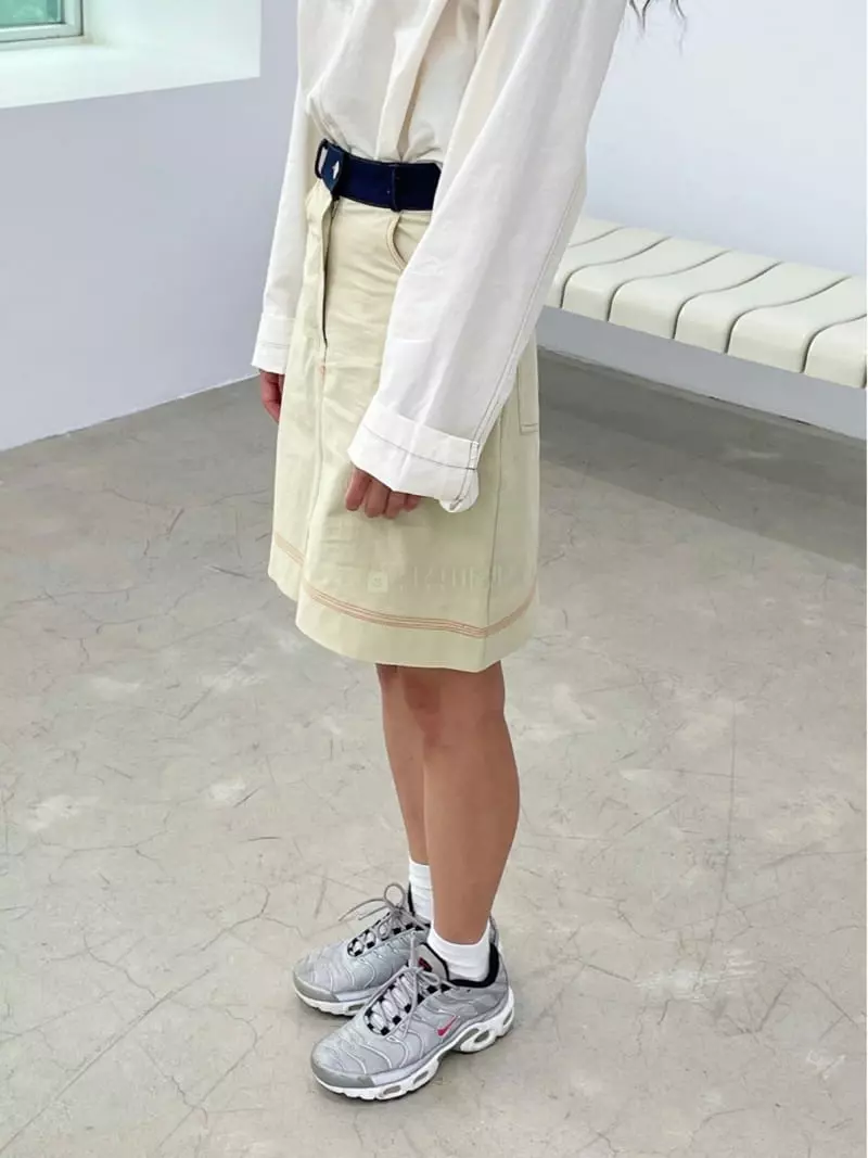 Charlotte - Korean Women Fashion - #restrostyle - Lip Skirt - 3