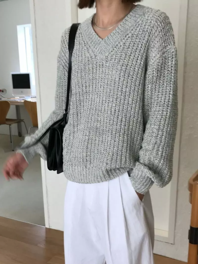 Charlotte - Korean Women Fashion - #restrostyle - Loose Fit Hazzi Knit Tee