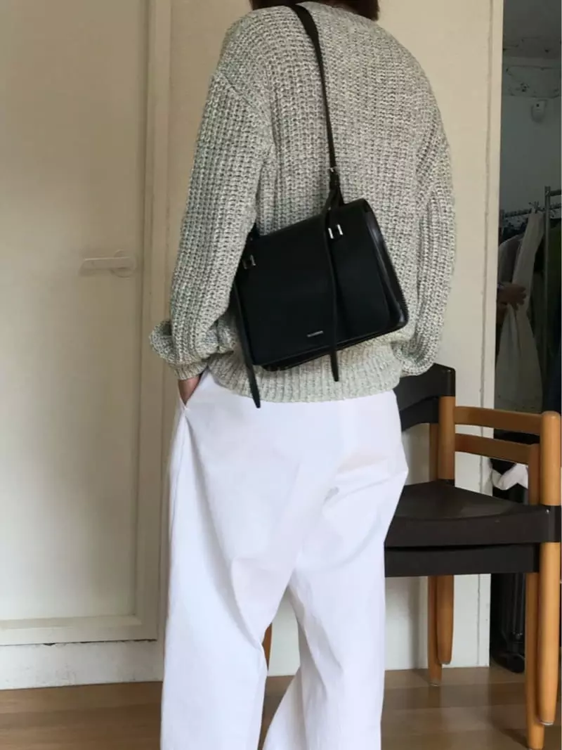 Charlotte - Korean Women Fashion - #romanticstyle - Loose Fit Hazzi Knit Tee - 2