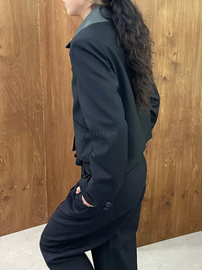 Charlotte - Korean Women Fashion - #vintagekidsstyle - Color Crop Jacket - 9