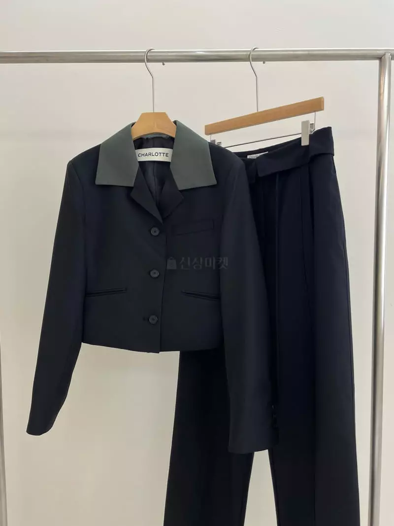 Charlotte - Korean Women Fashion - #womensfashion - Color Crop Jacket - 3