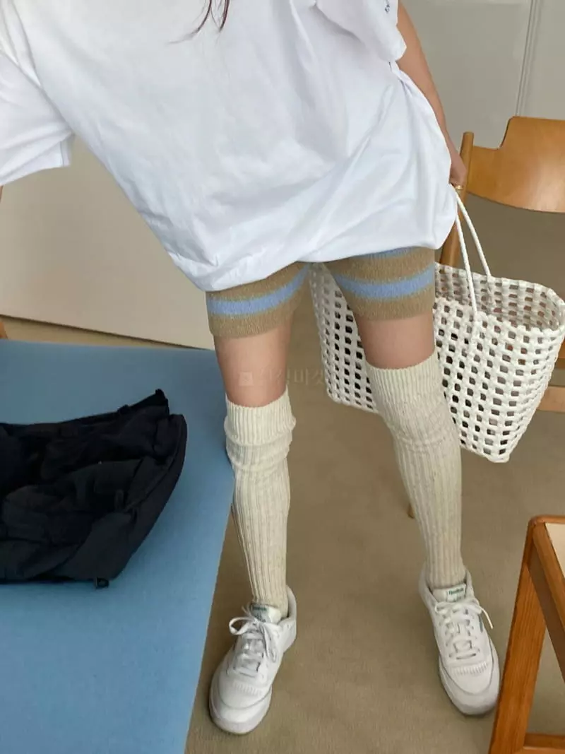 Charlotte - Korean Women Fashion - #womensfashion - Knit Shorts - 12