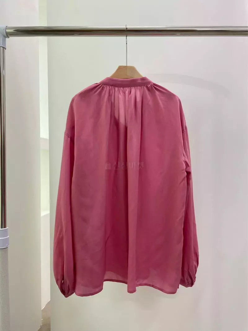 Charlotte - Korean Women Fashion - #womensfashion - V Shirring Blouse - 3