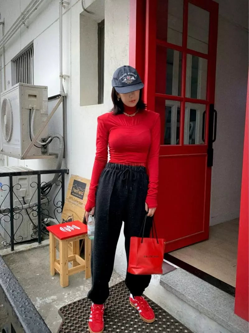 Clode - Korean Women Fashion - #momslook - Shirring Tee