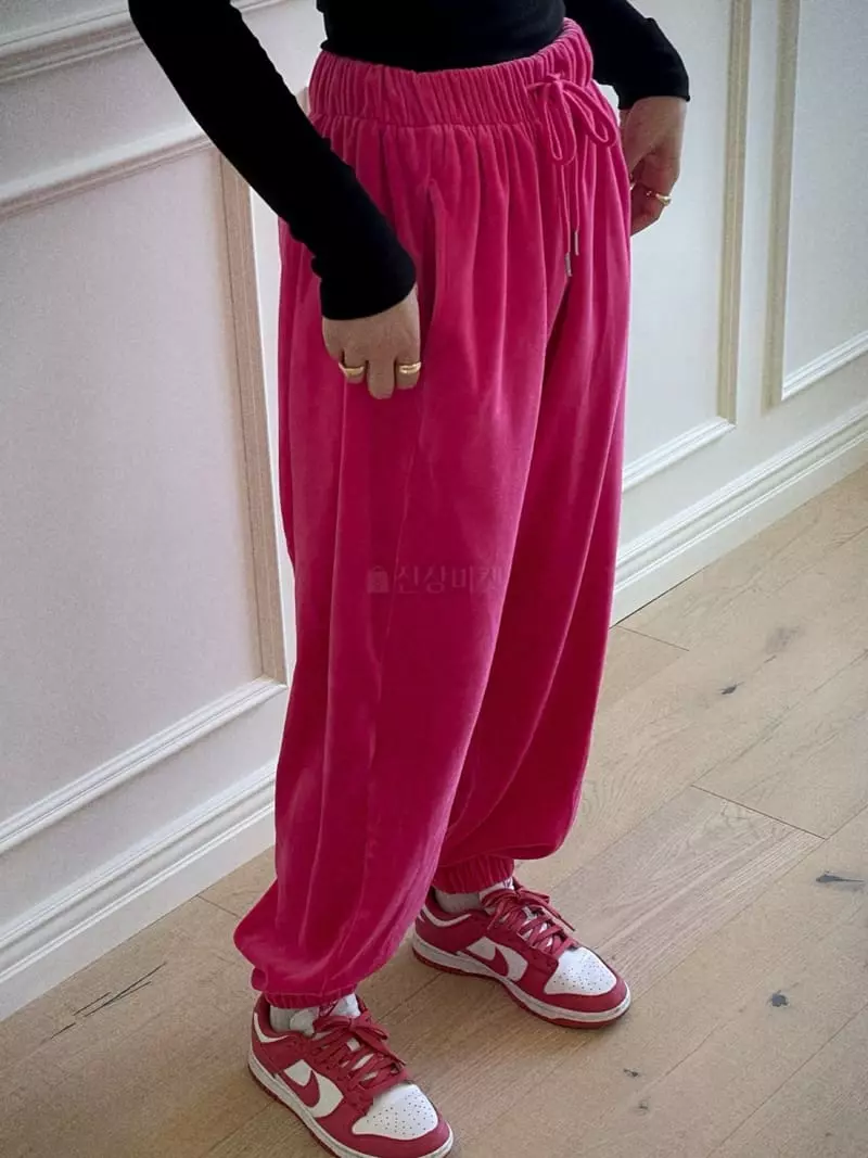 Clode - Korean Women Fashion - #momslook - Veloure Pants