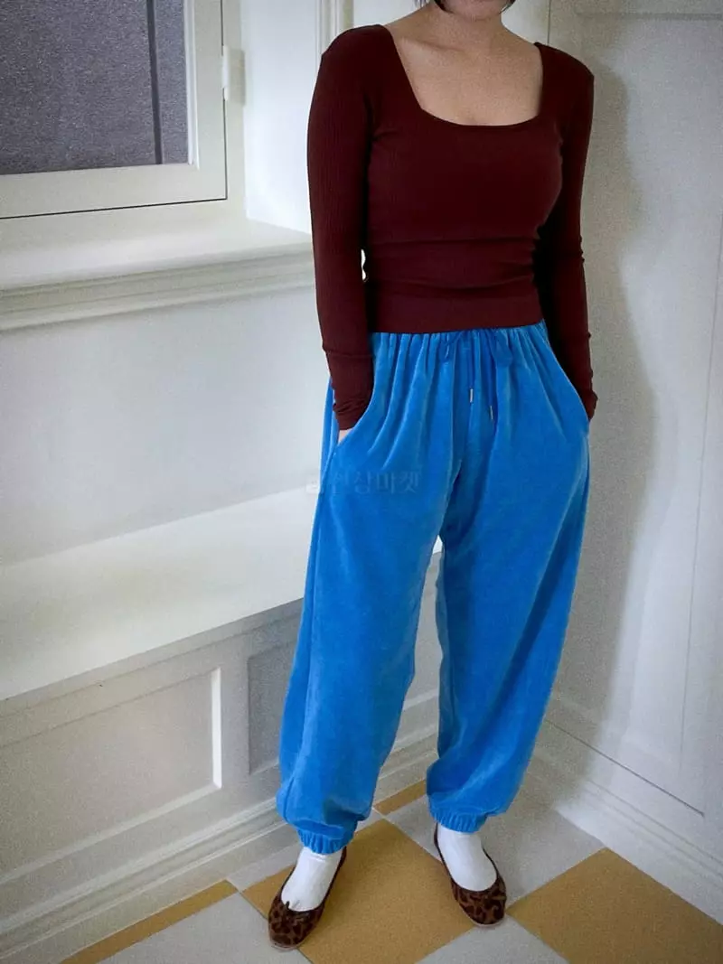 Clode - Korean Women Fashion - #momslook - Veloure Pants - 5