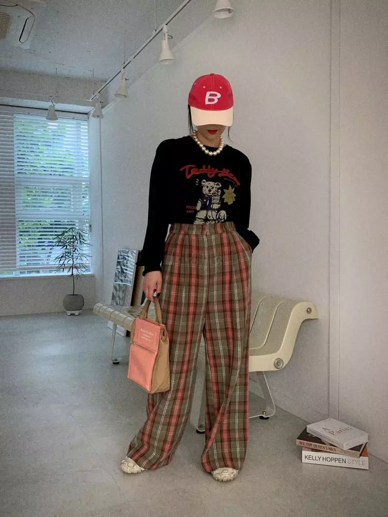Clode - Korean Women Fashion - #momslook - Fleece Check Pants - 8