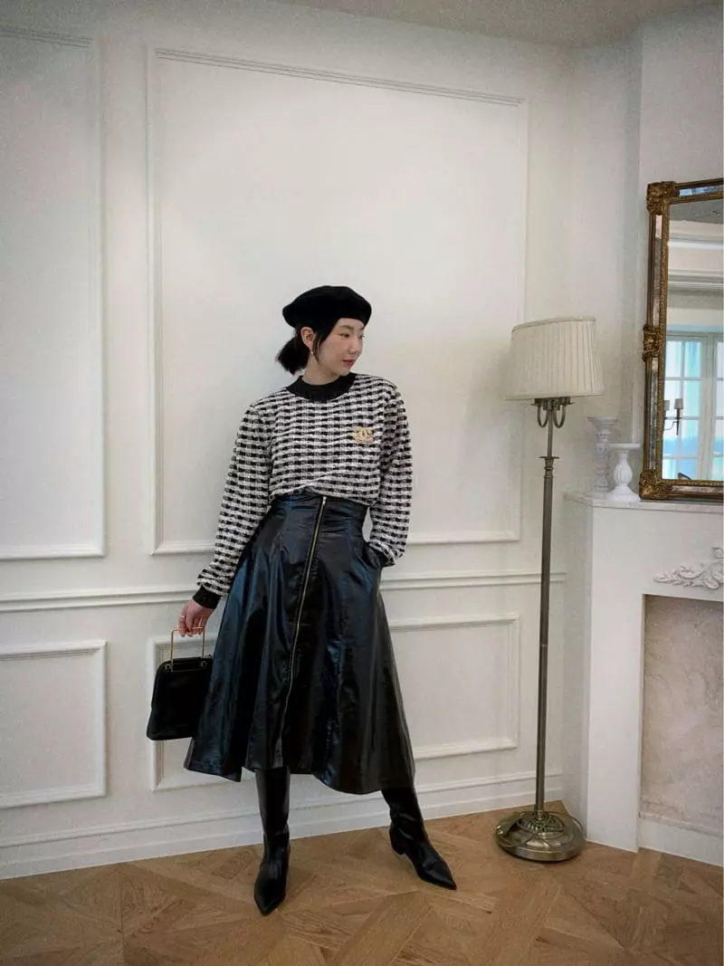 Clode - Korean Women Fashion - #restrostyle - Coating Skirt - 2
