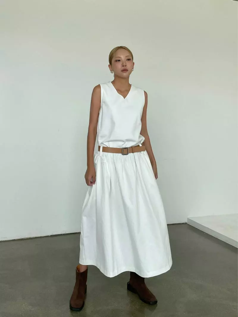 Creamvilla - Korean Women Fashion - #momslook - Row Pleats One-piece - 2