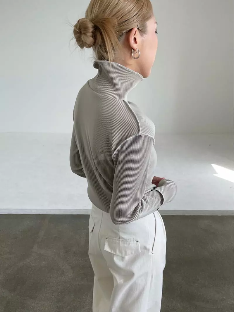 Creamvilla - Korean Women Fashion - #romanticstyle - Over Pleats Tee - 5