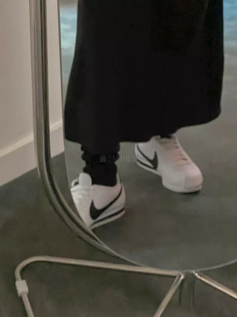 Dailyjud - Korean Women Fashion - #momslook - Shatin Whole Skirt - 5
