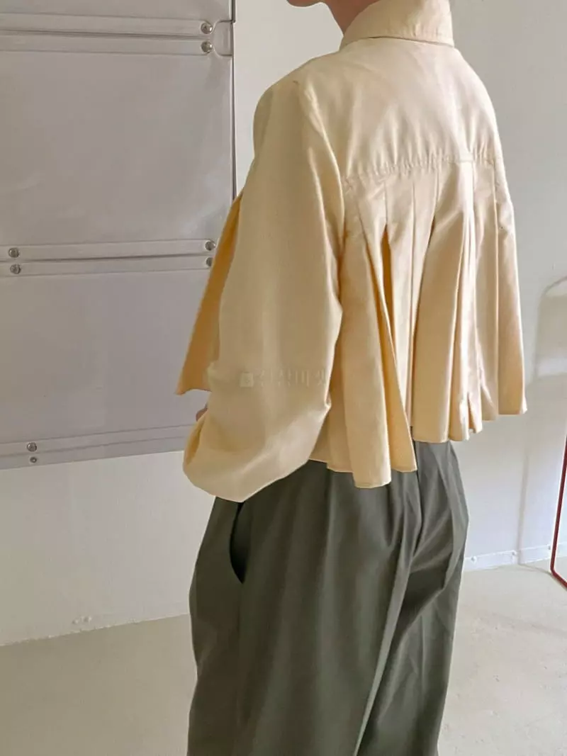 Dailyjud - Korean Women Fashion - #momslook - Age Crop SHIrt - 3