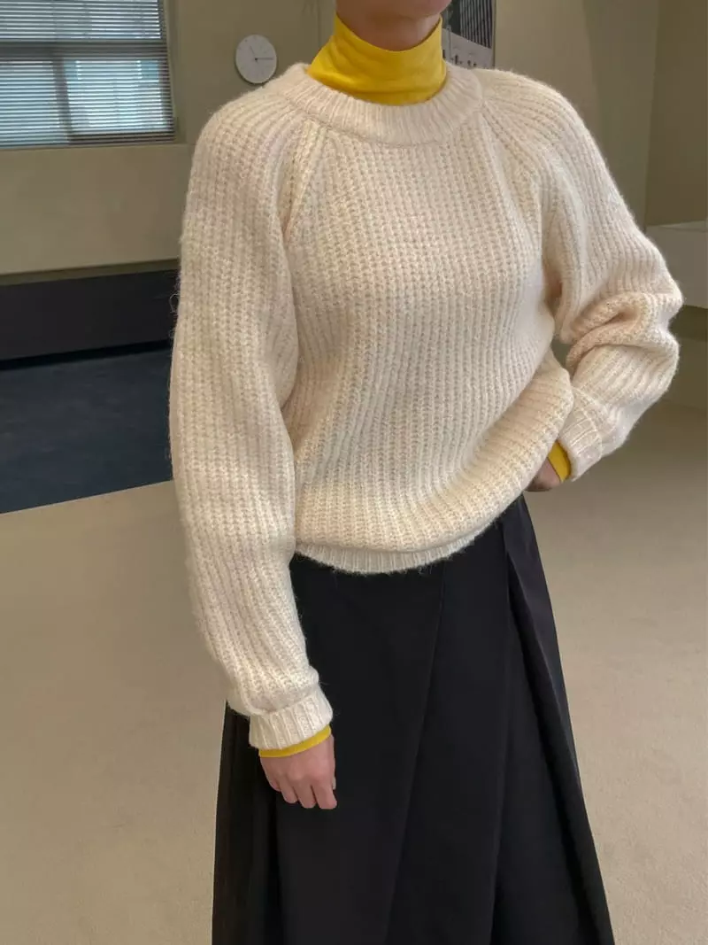 Dailyjud - Korean Women Fashion - #vintageinspired - Alpaca Round Knit Tee - 10