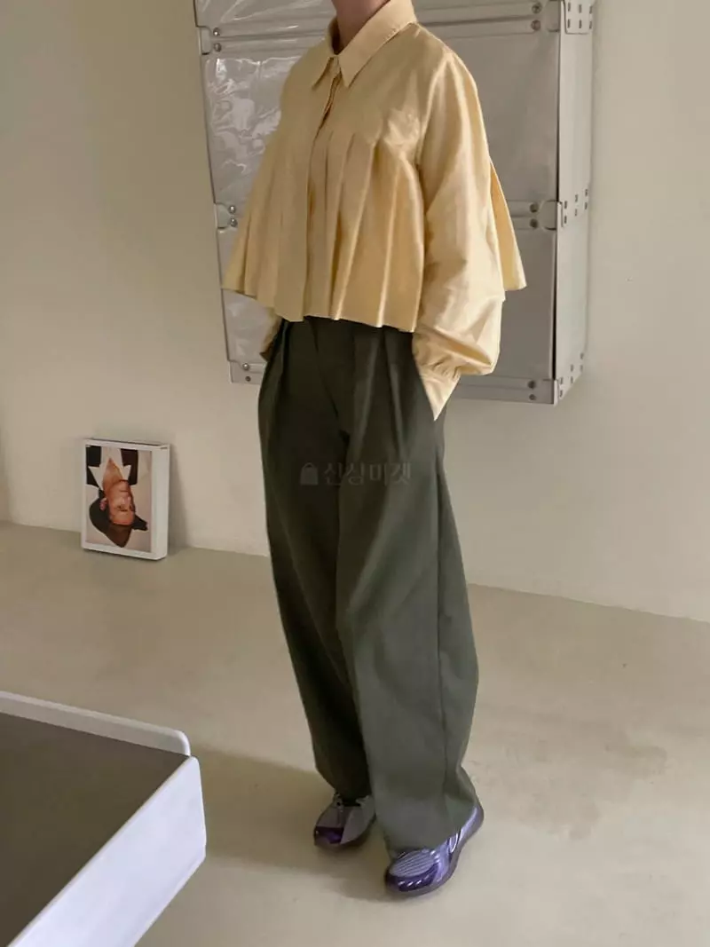 Dailyjud - Korean Women Fashion - #momslook - Age Crop SHIrt - 4