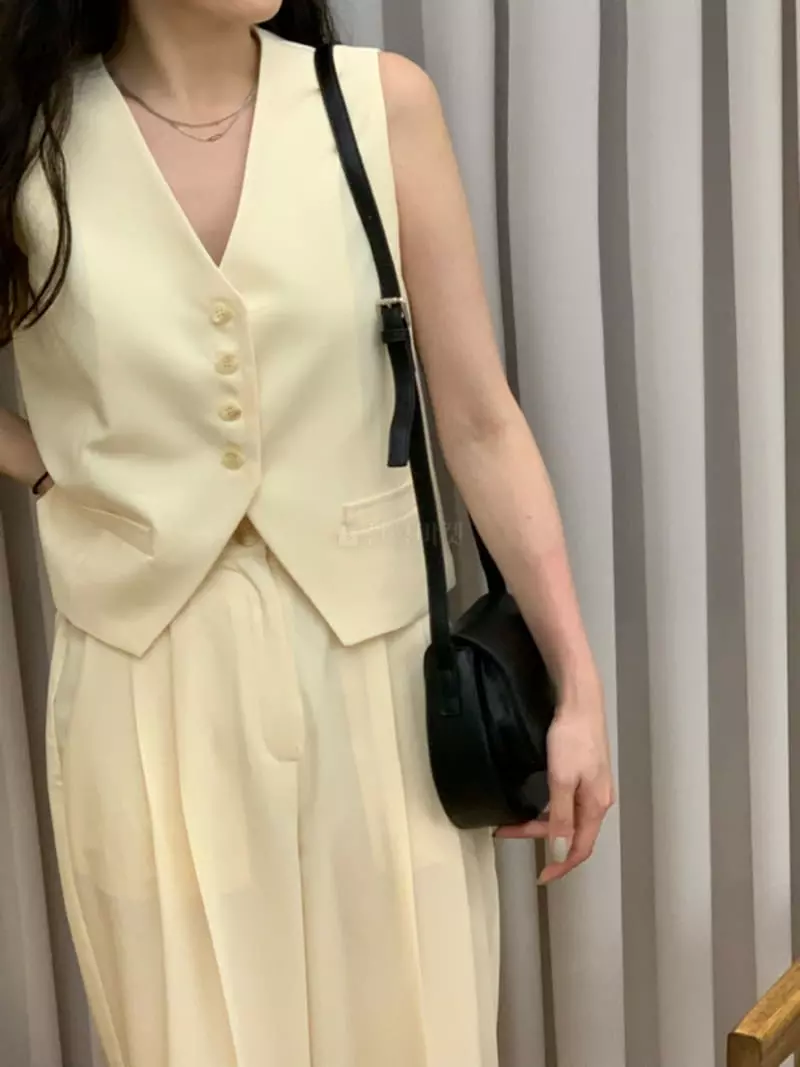 Daisy - Korean Women Fashion - #momslook - Hug Vest - 7