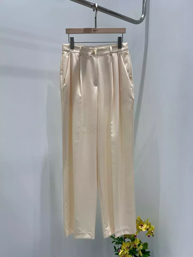 Daisy - Korean Women Fashion - #momslook - Hug Pants - 7