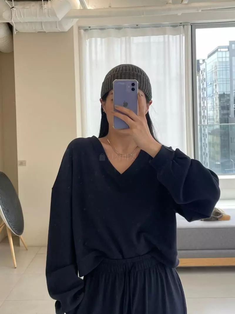 Daisy - Korean Women Fashion - #momslook - Waffle Sweatshirt - 2