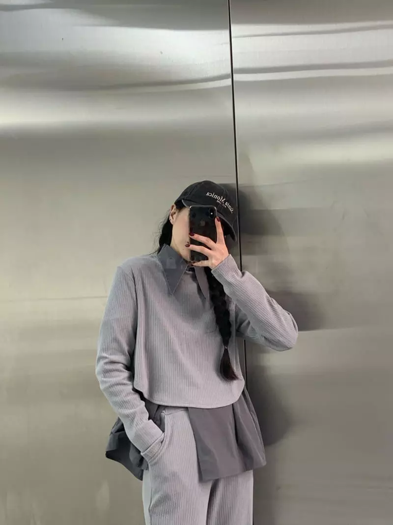 Daisy - Korean Women Fashion - #momslook - Momo Crop Tee - 12