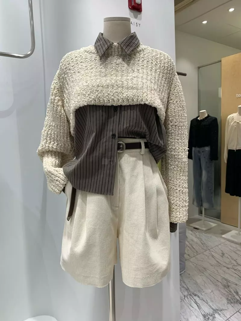 Daisy - Korean Women Fashion - #momslook - Stripes Crop Shirt