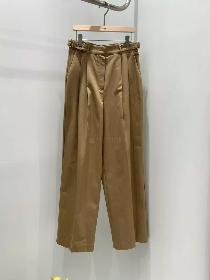 Daisy - Korean Women Fashion - #romanticstyle - Yang Buckle Pants - 8