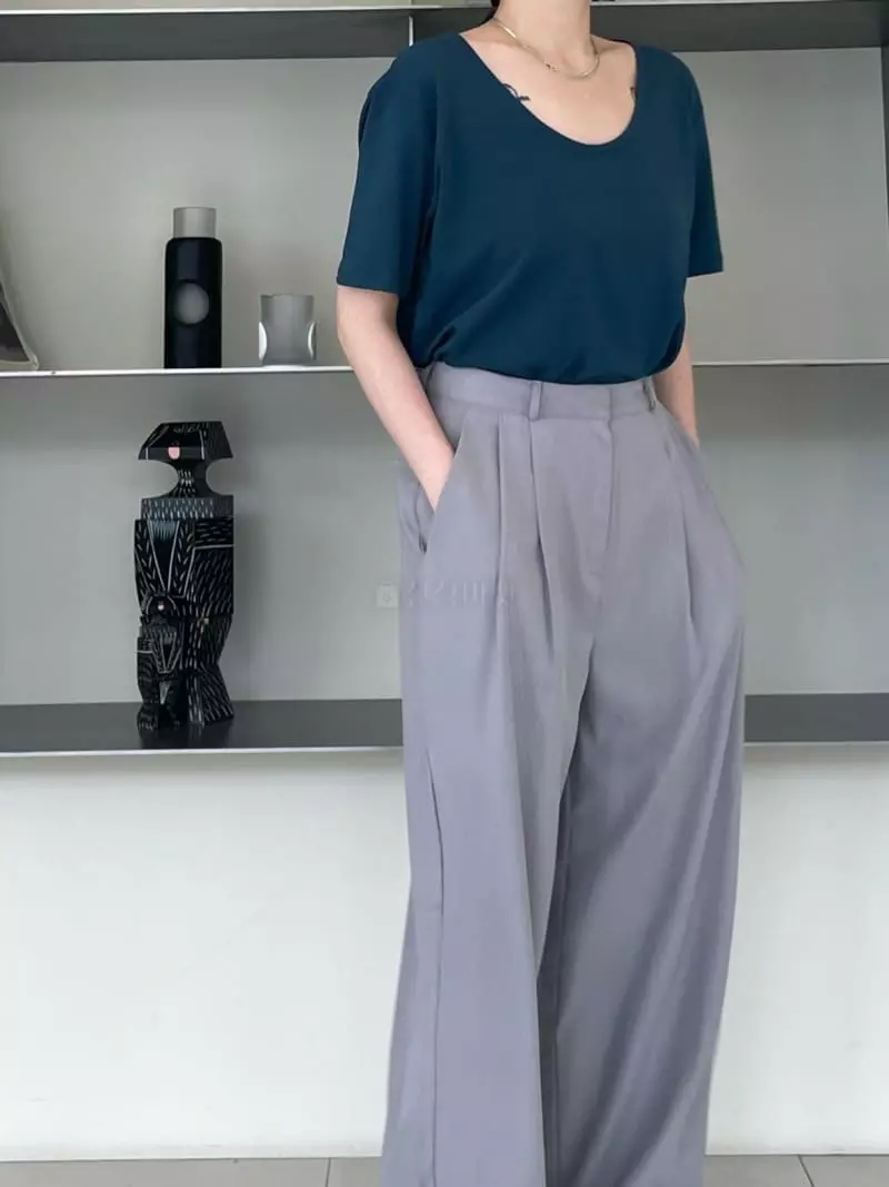 Daisy - Korean Women Fashion - #vintageinspired - Single U Neck Tee - 3