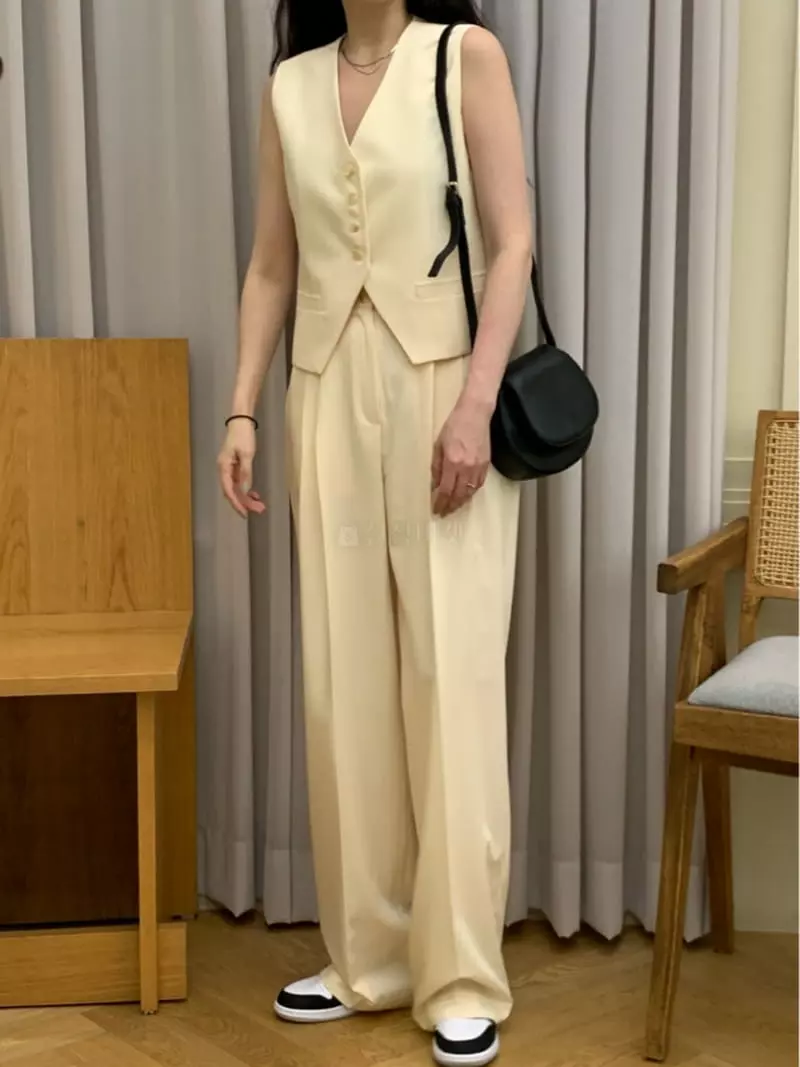 Daisy - Korean Women Fashion - #womensfashion - Hug Vest - 8