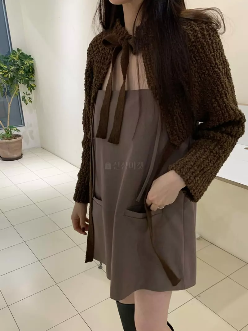 Daisy - Korean Women Fashion - #womensfashion - Crop Knit Tee