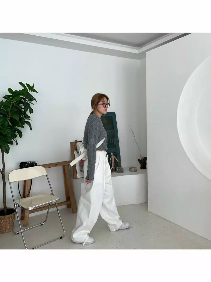 Dan - Korean Women Fashion - #womensfashion - Bijou Pants - 4