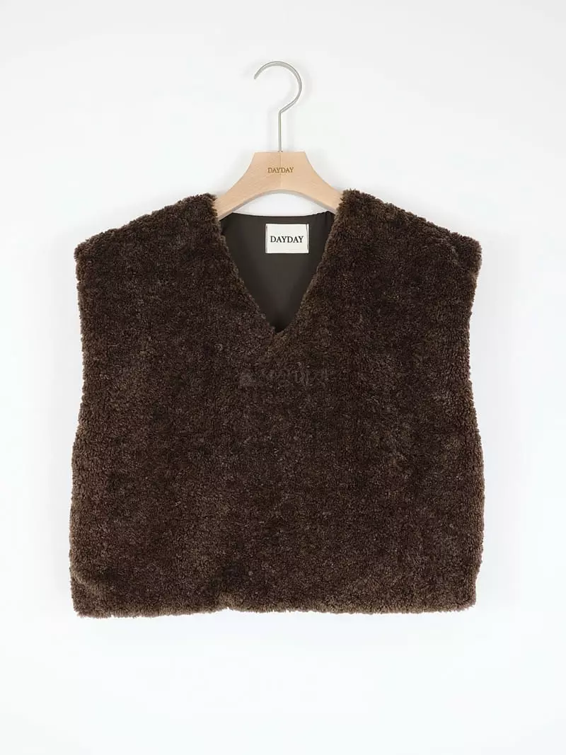 Dayday - Korean Women Fashion - #thatsdarling - Bear Vest - 11