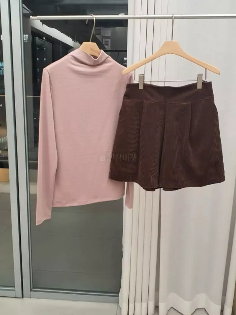 Denali - Korean Women Fashion - #momslook - Turtleneck Tee - 11